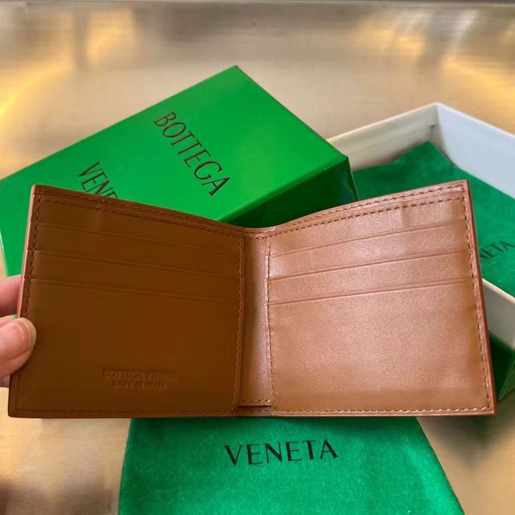 보테가 카세트 이중 접이식 지갑