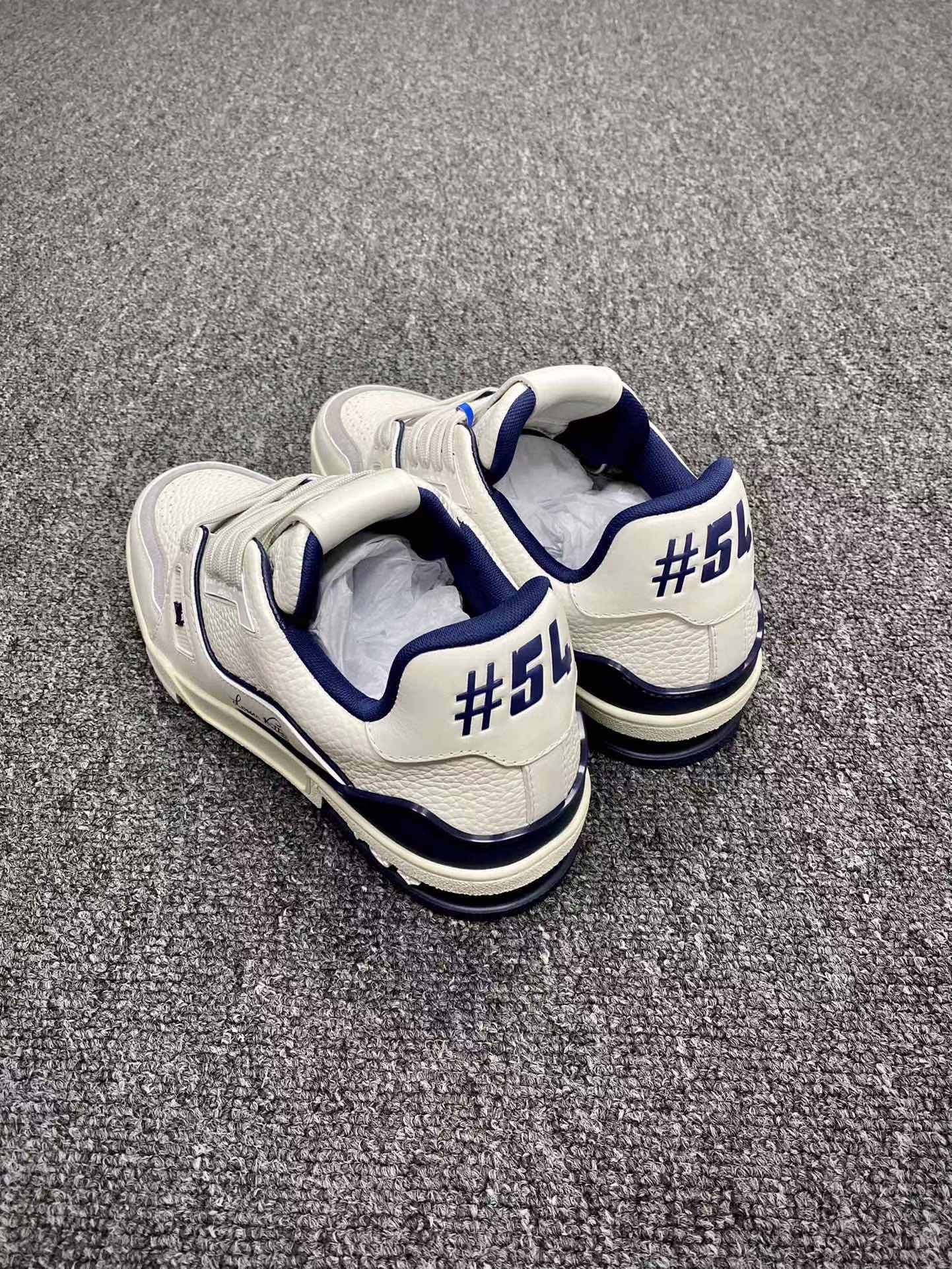 Virgil's  LV Trainer Sneaker Low