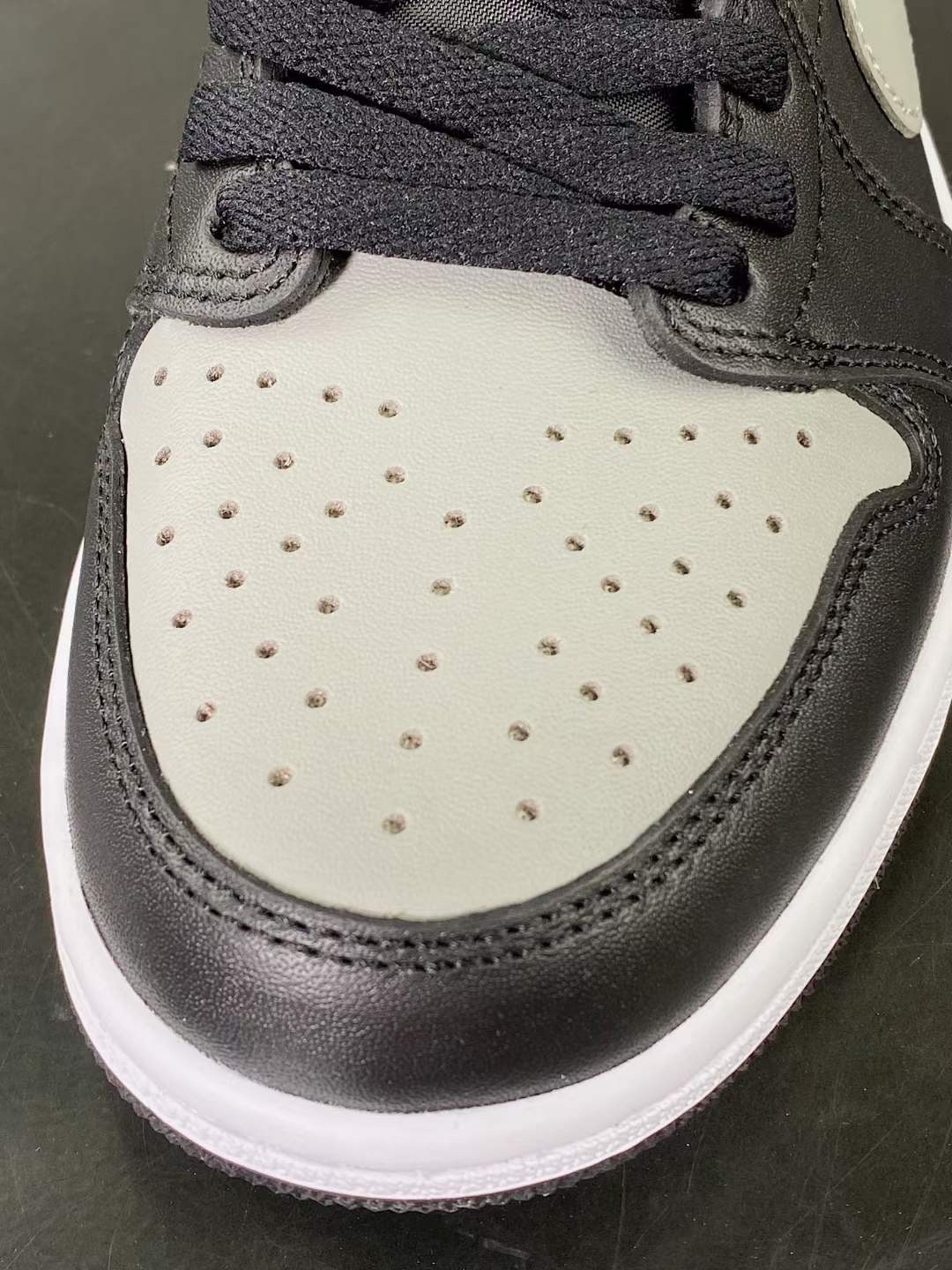 Nike Air Jordan1 Retro Low OJ