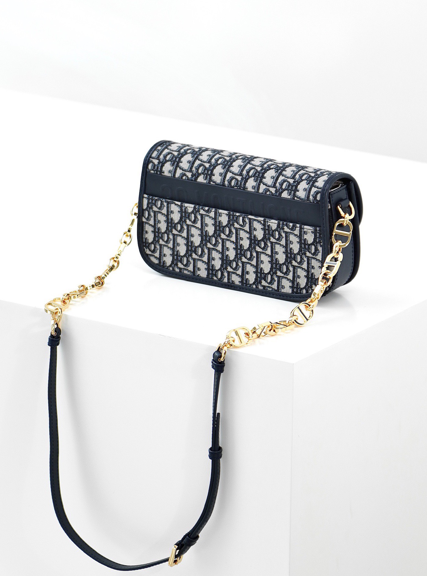 디올 30 Montaigne Avenue 2023 여자가방