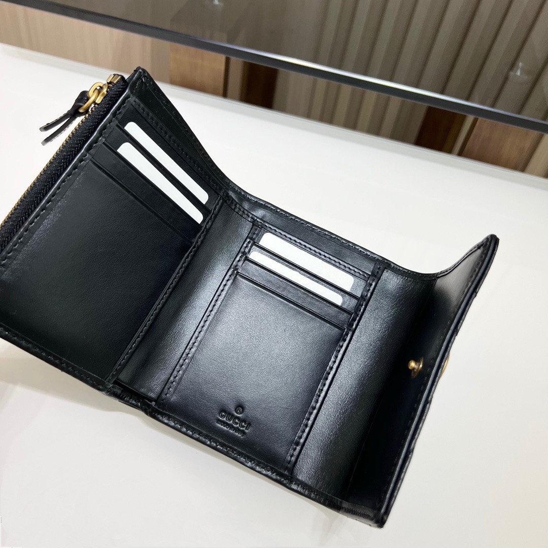 구찌 Marmont 블랙가죽 지갑