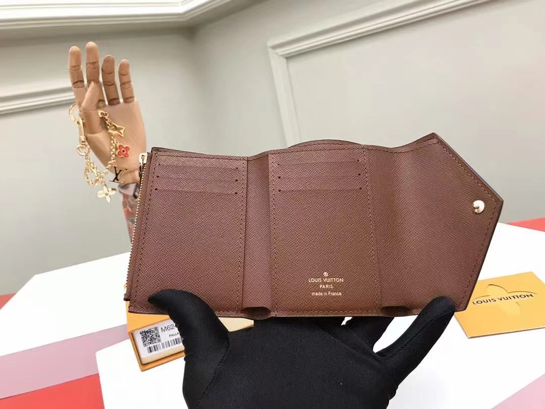 루이비통 Victorine 지갑