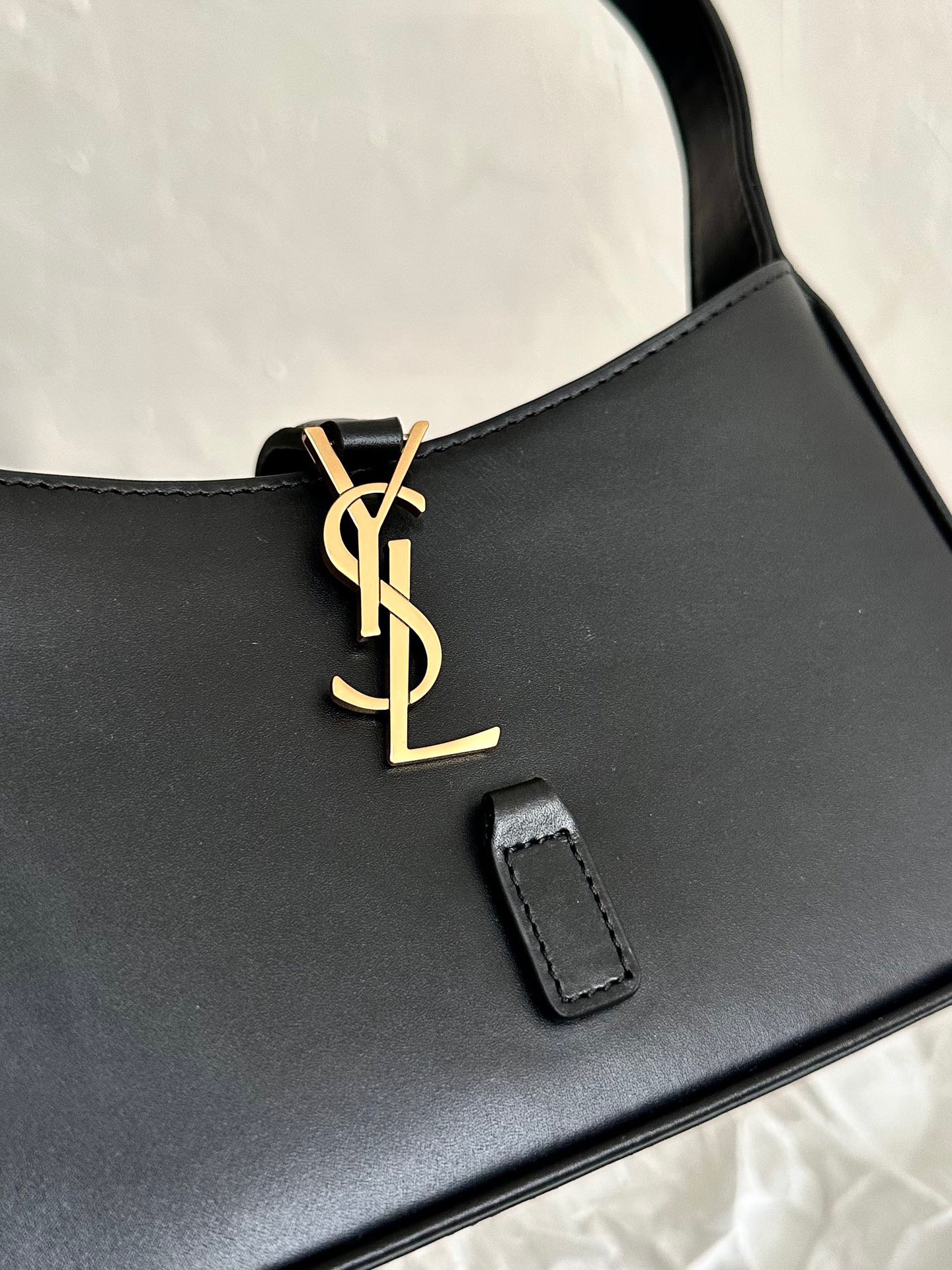YSL Le 5 à 7 mini Black 여자가방