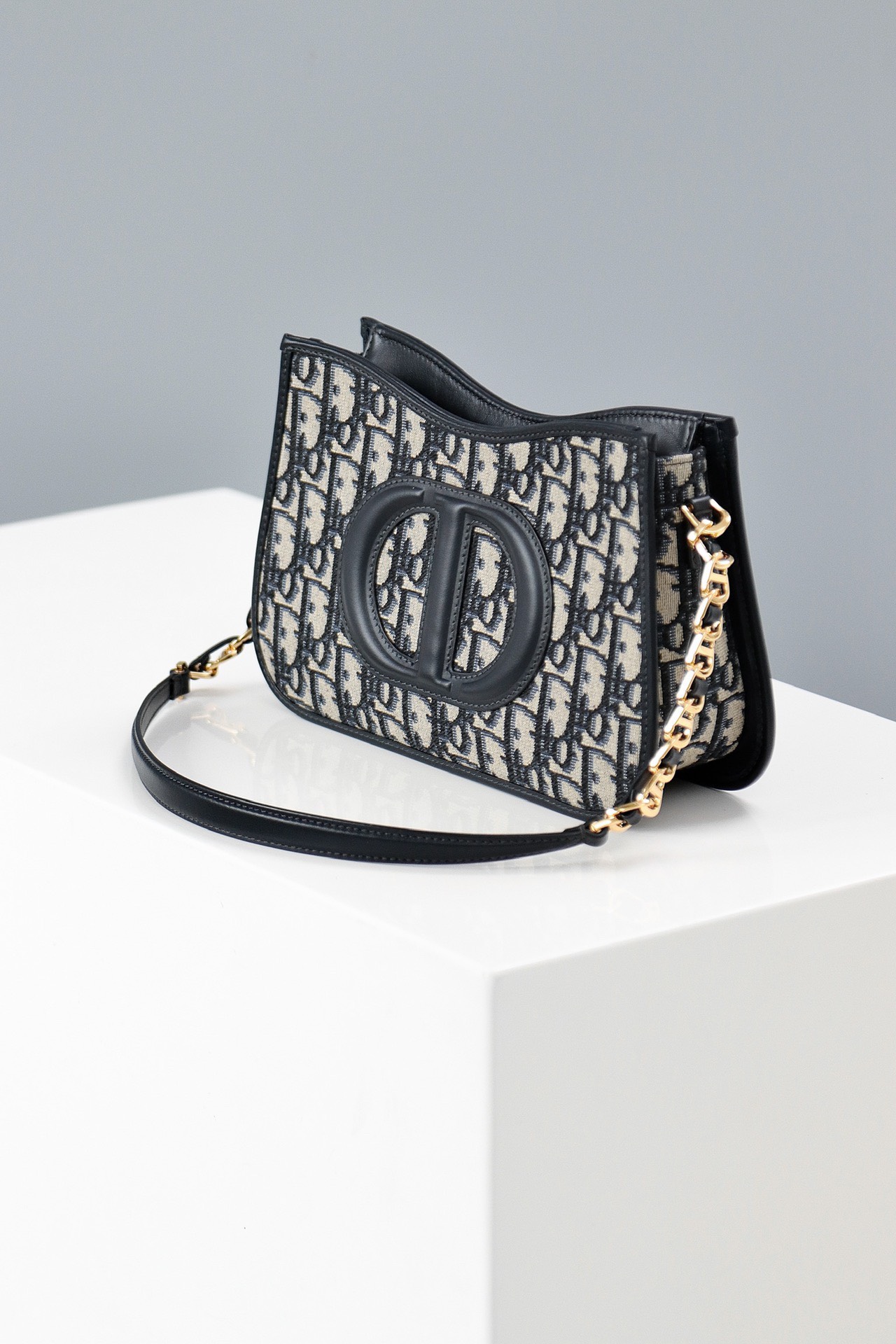 디올 Signature Hobo Mini 여자가방