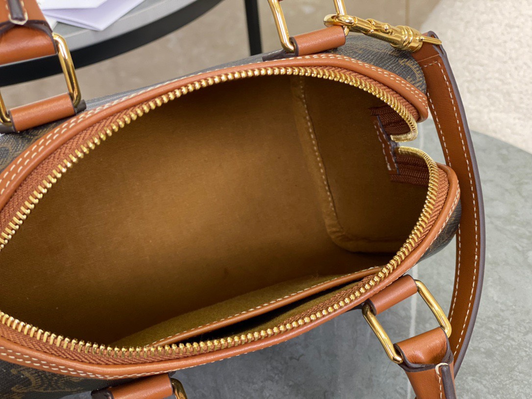 셀린느 스몰 보스턴 트리옹프 캔버스 여성가방