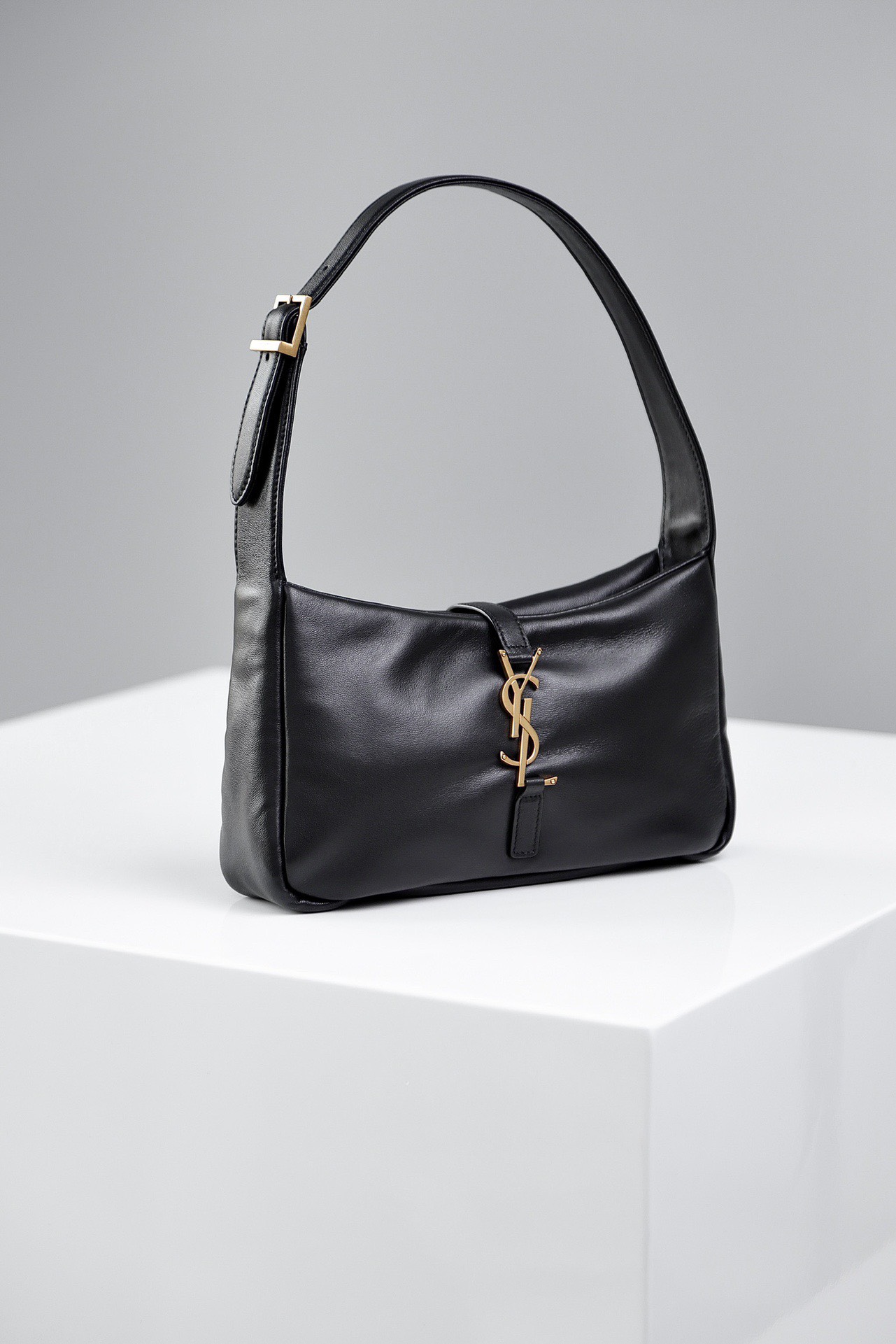 입생로랑 호보 여성 숄더백