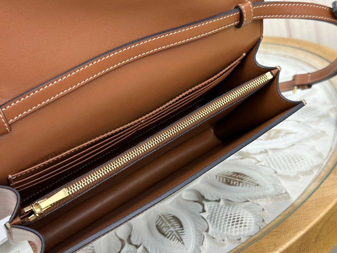 셀린느 ENVELOPPE TRIOMPHE 여성 숄더백