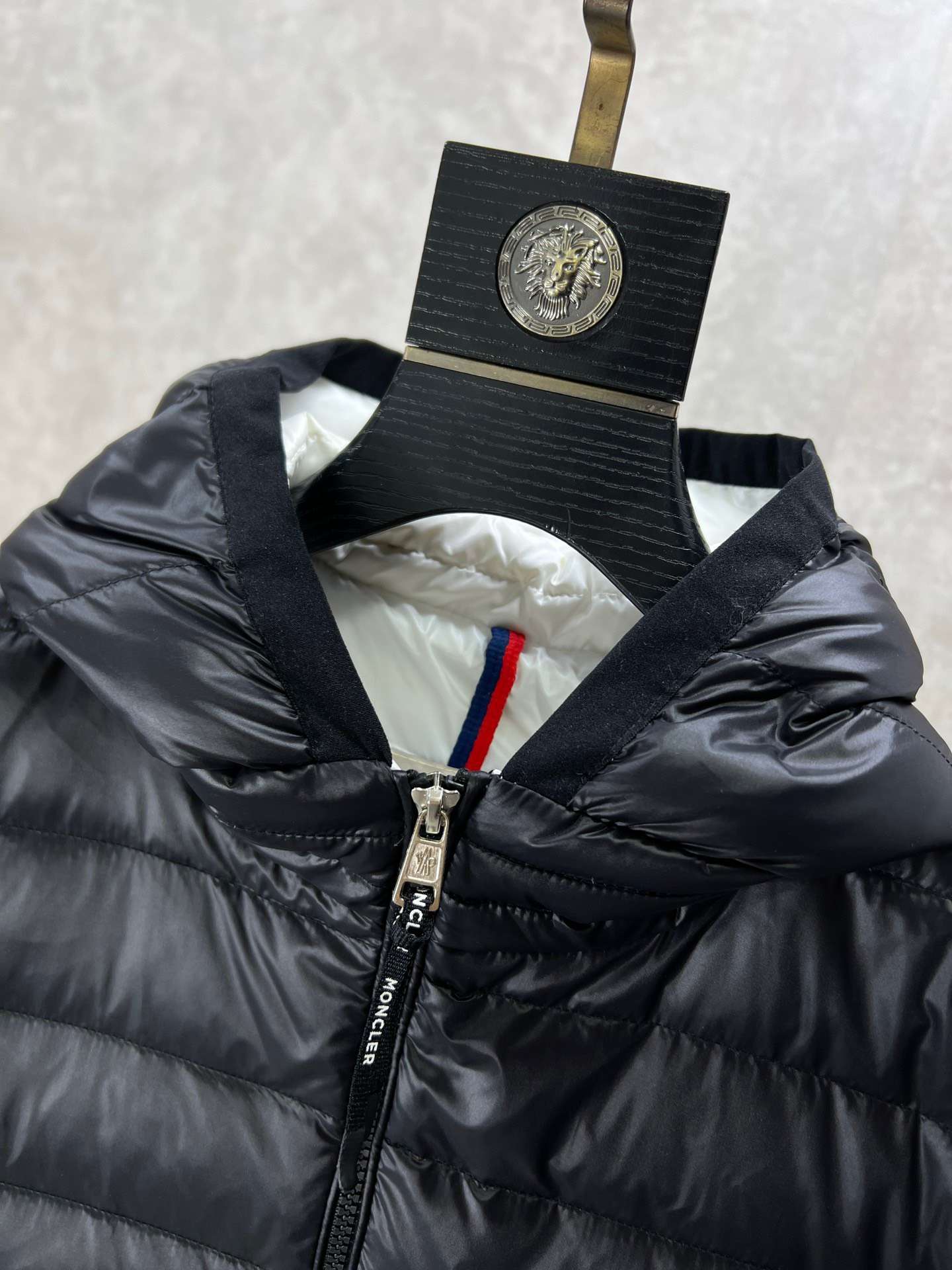 몽클레르 CALLINO 남성 패딩 블랙