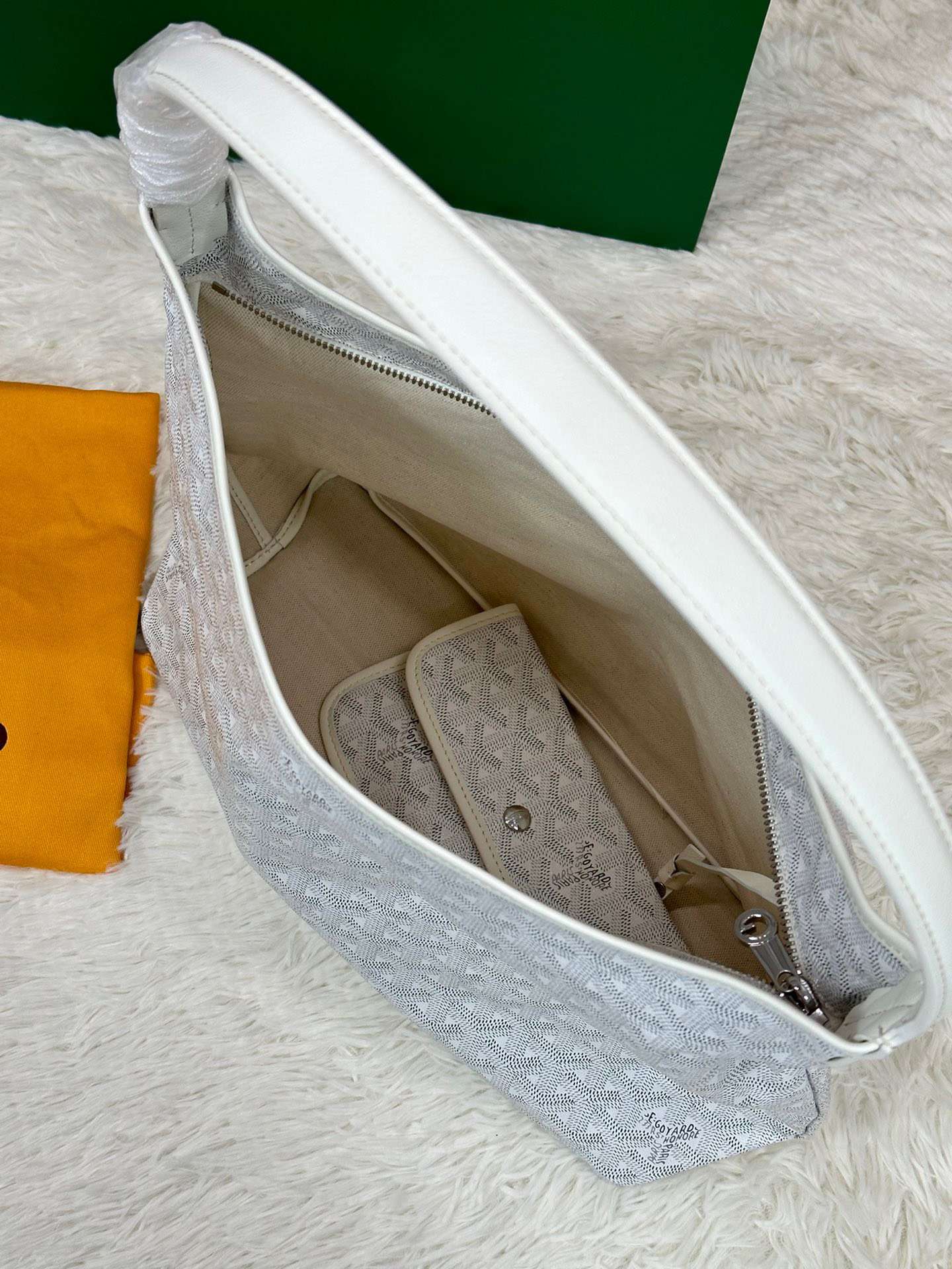 고야드 보헴 호보백 화이트