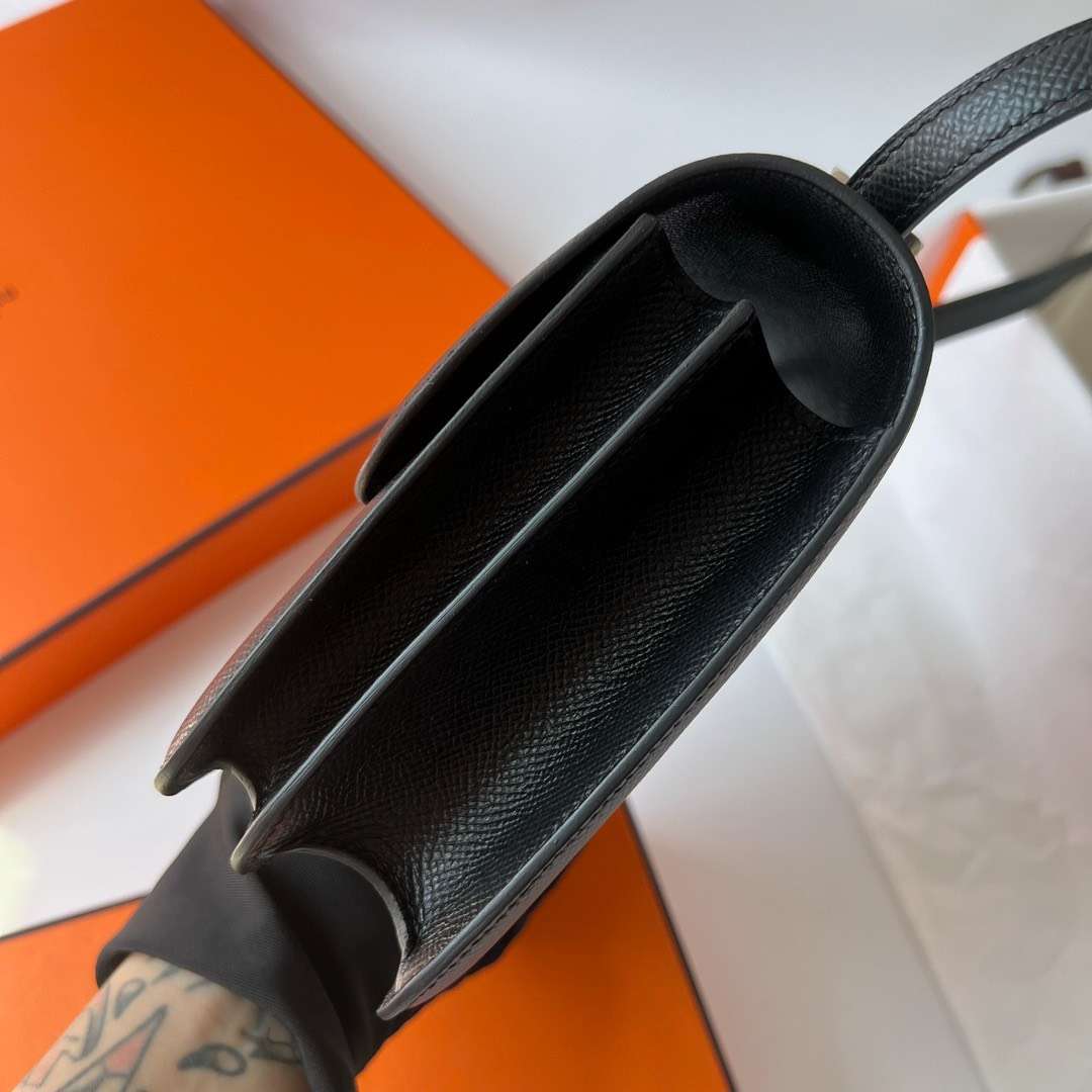에르메스 CONSTANCE 18CM EPSOM 여성 가방 (2컬러)