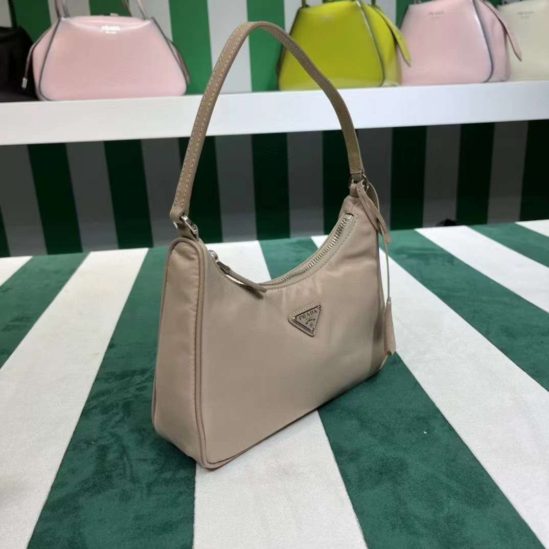 프라다 사피아노 스트랩 여성 호보백