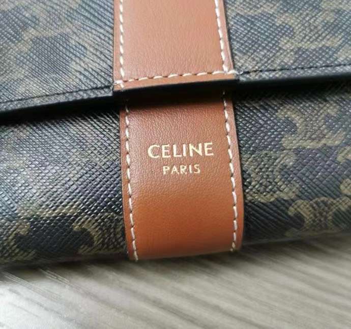 셀린느 Small Trifold 여성 지갑 (2컬러)