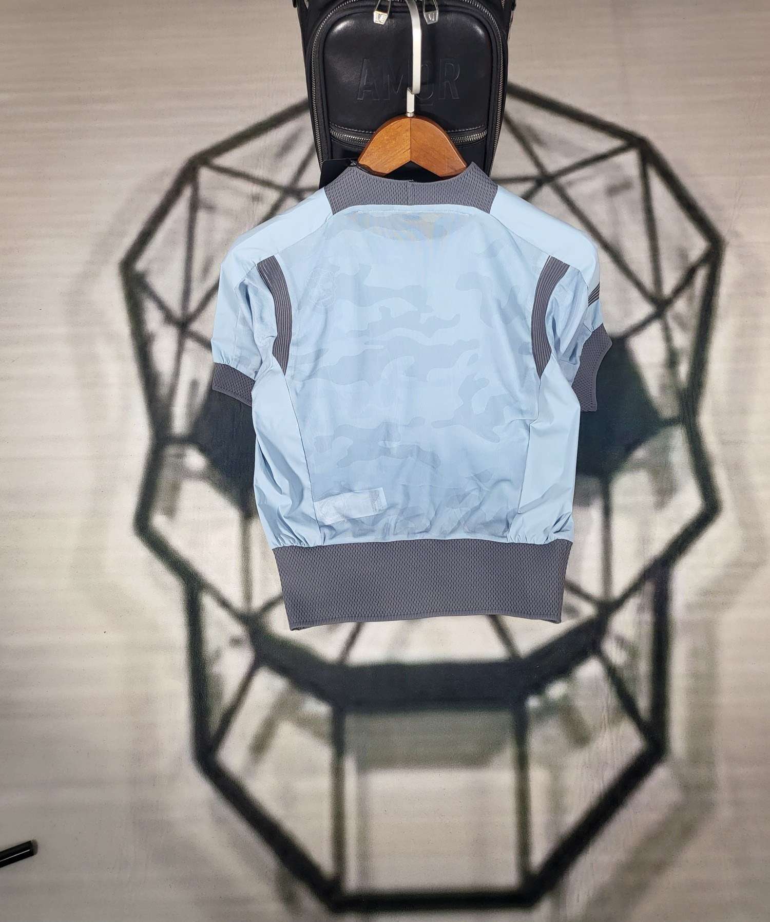 어메이징크리 AIR CIRCUIT HIVE TECH MESH 여성 골프 반팔티 (2컬러)