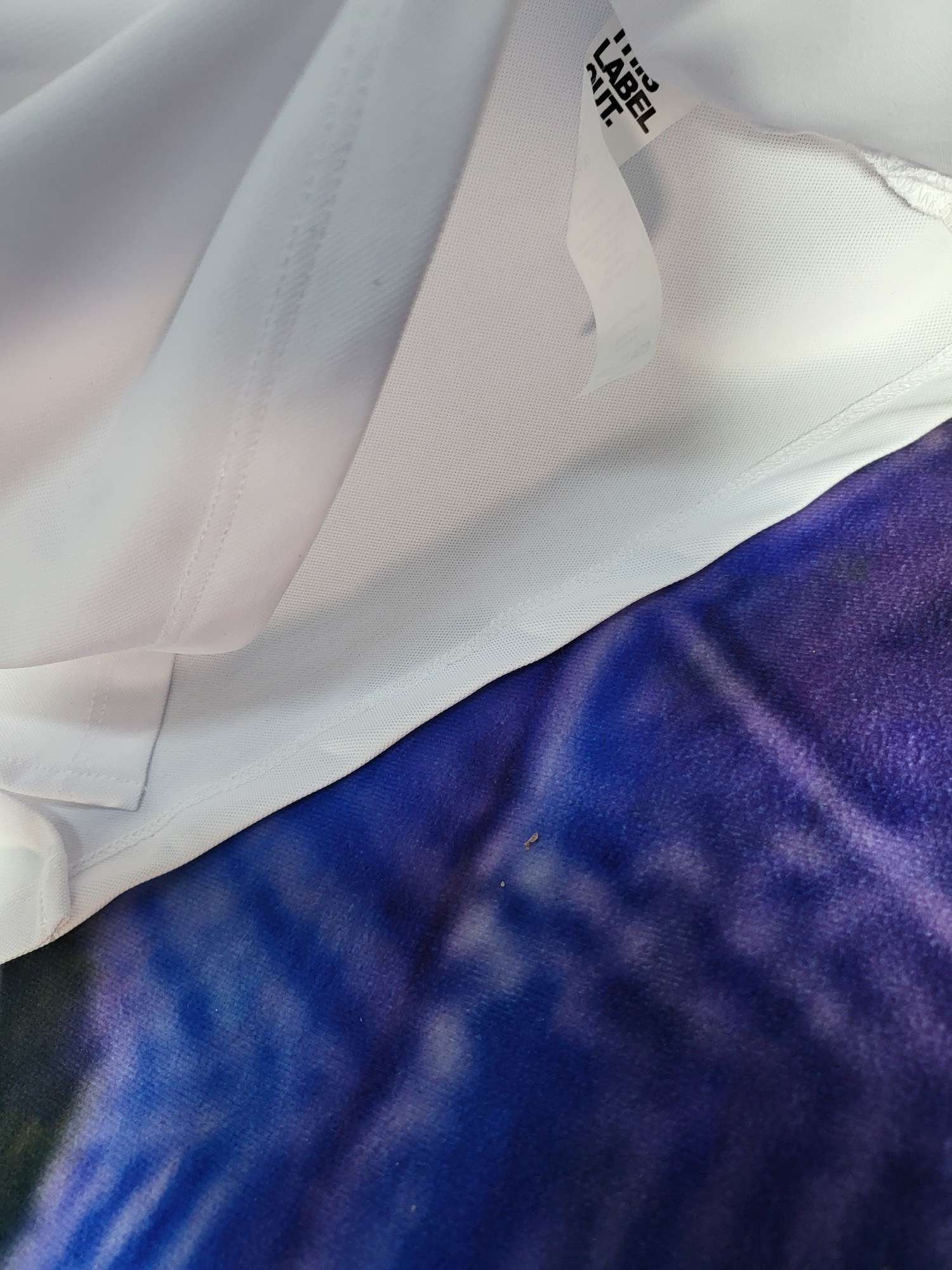 지포어 CONTRAST EMBOSSED LOGO 여성 골프 반팔티