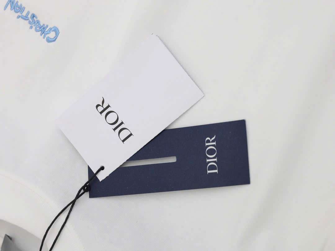 디올 DIOR 자수 남여공용 반팔티 (2컬러)