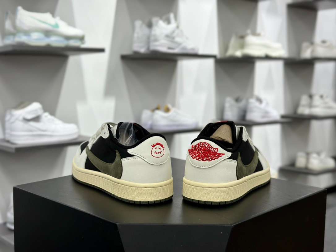 나이키 Travis Scott x Air Jordan 1 Low 남여공용 신발 (A급/프리미엄급)