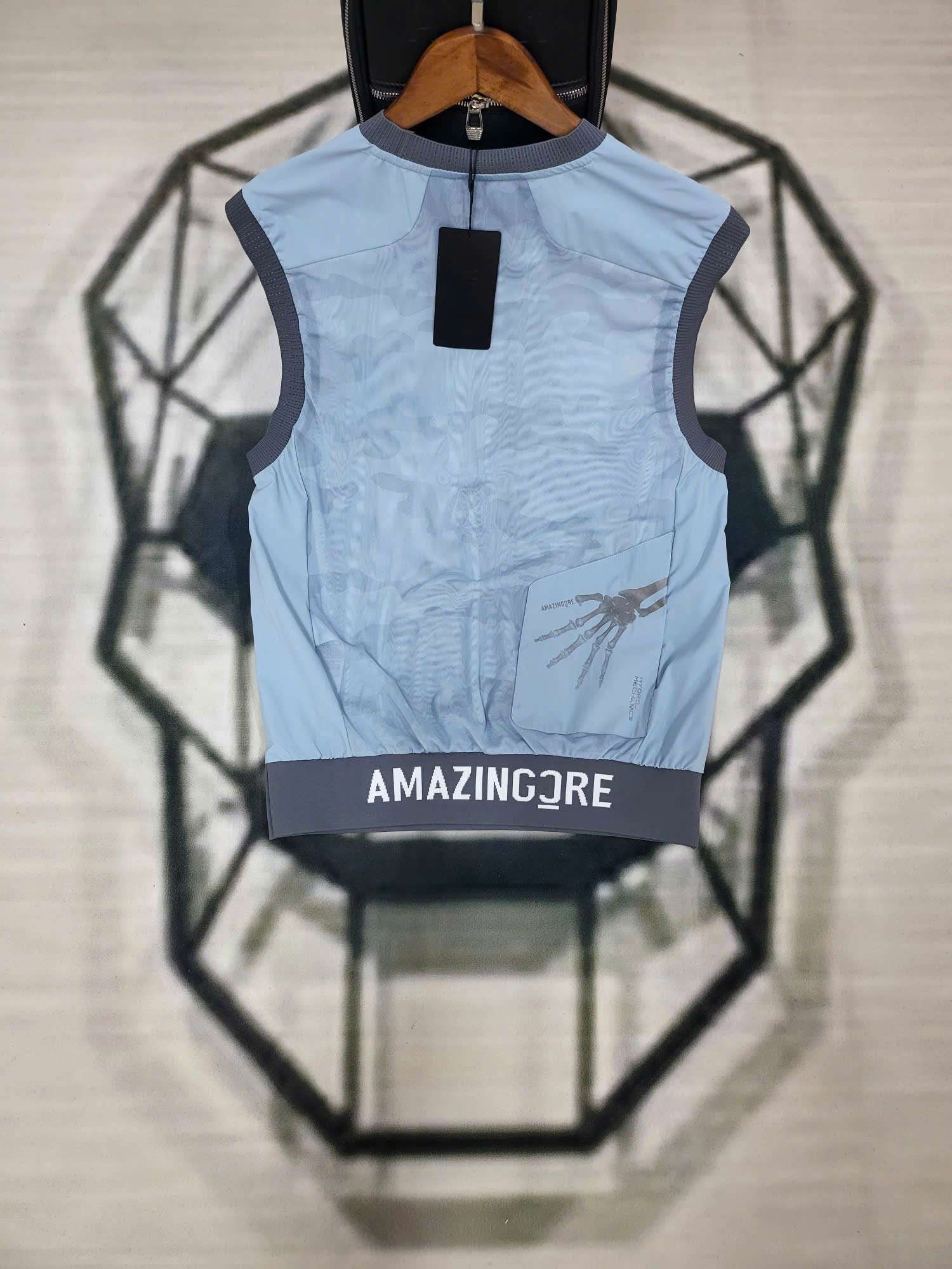 어메이징크리 AIR CIRCUIT TECH MESH SLEEVELESS 남성 골프 상의 (3컬러)