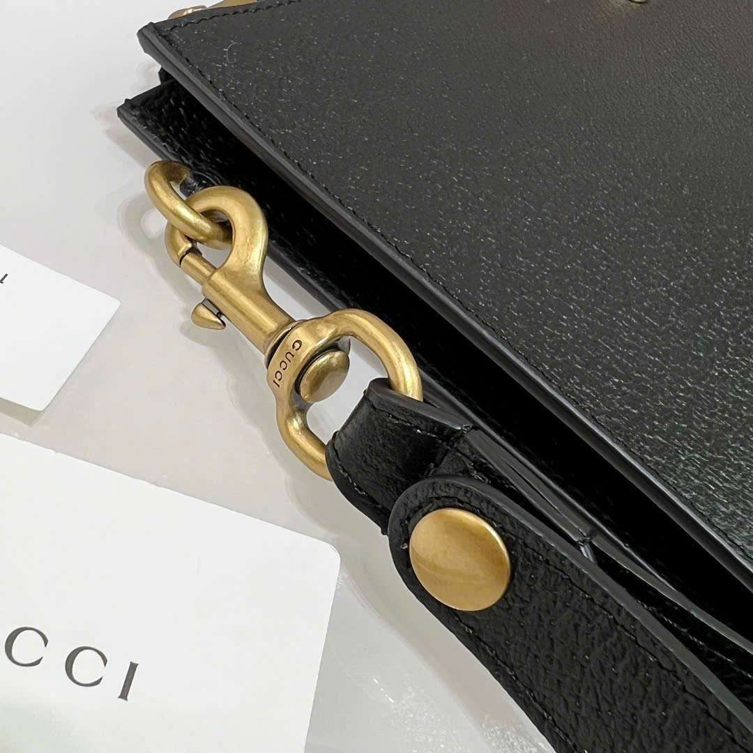 구찌 GG Marmont Leather Strap 남성 클러치