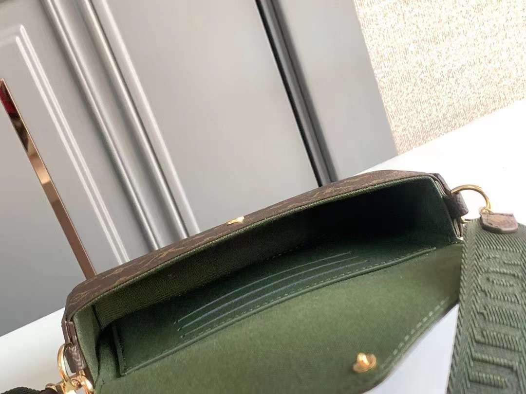 루이비통 펠리시 스트랩 앤 고 모노그 여성 크로스백