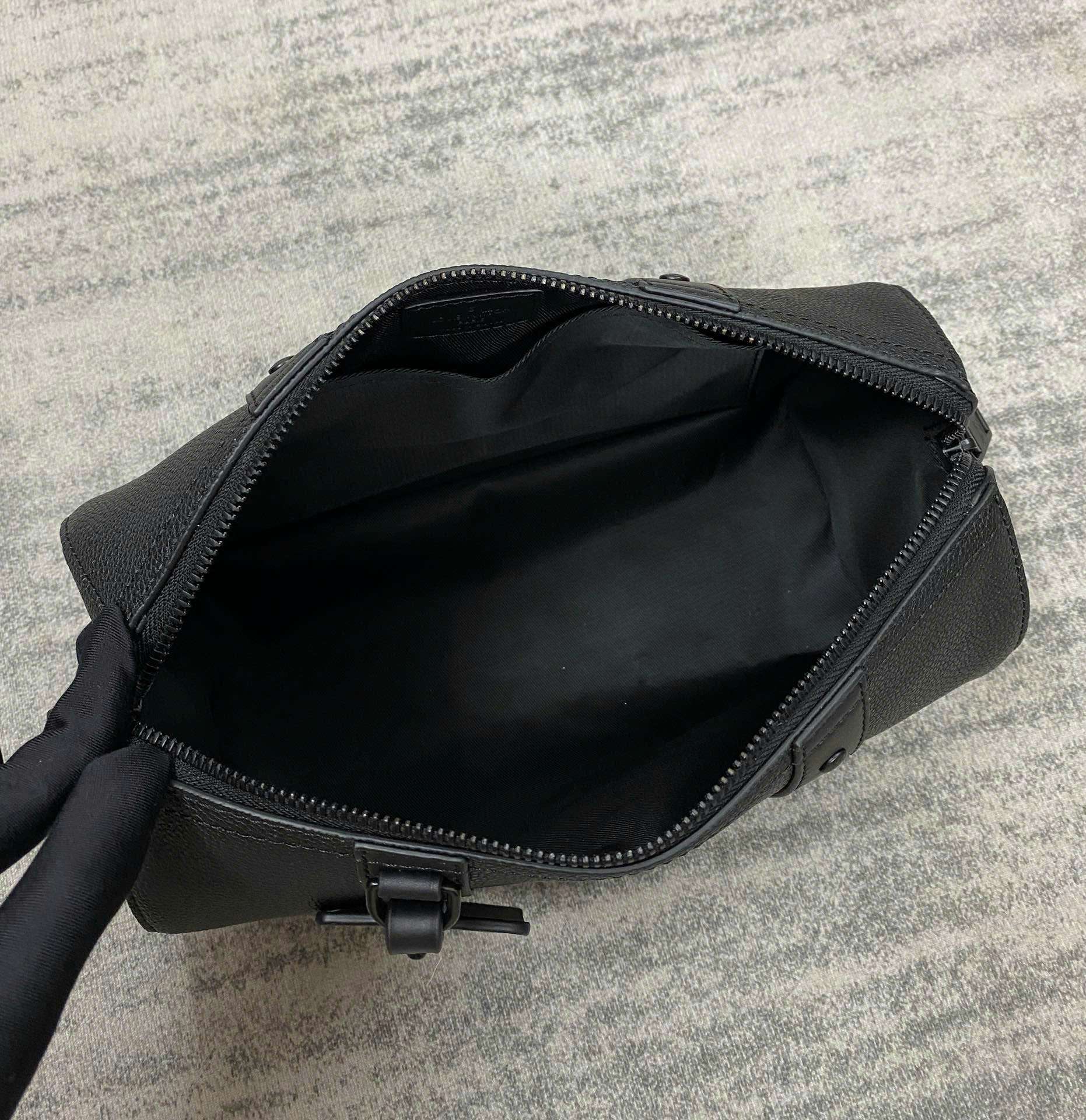 루이비통 CITY KEEPALL 남성 가방