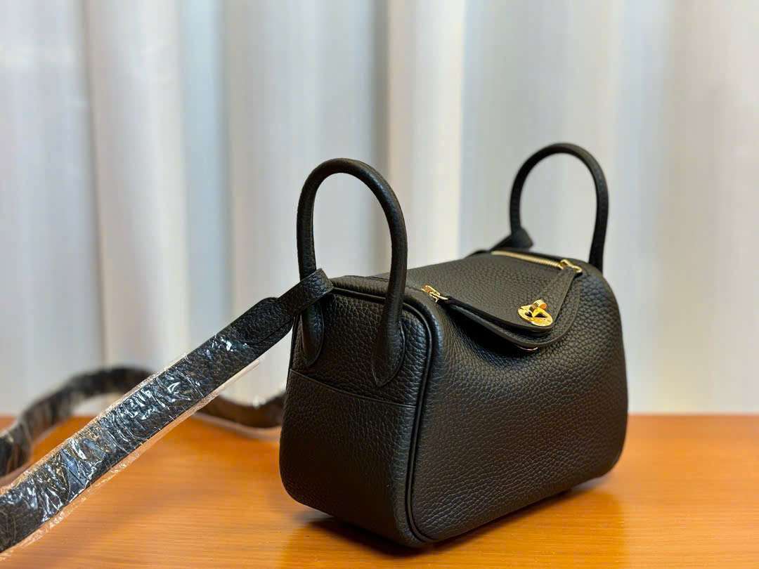 에르메스 MINI LINDY 19CM 블랙 여성 가방