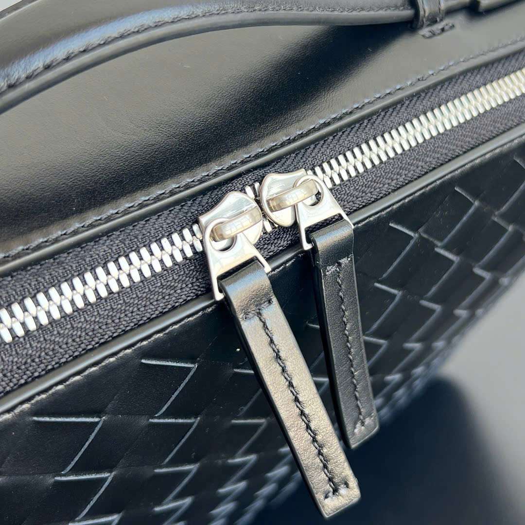 보테가 Getaway Slim Briefcase 남성 가방