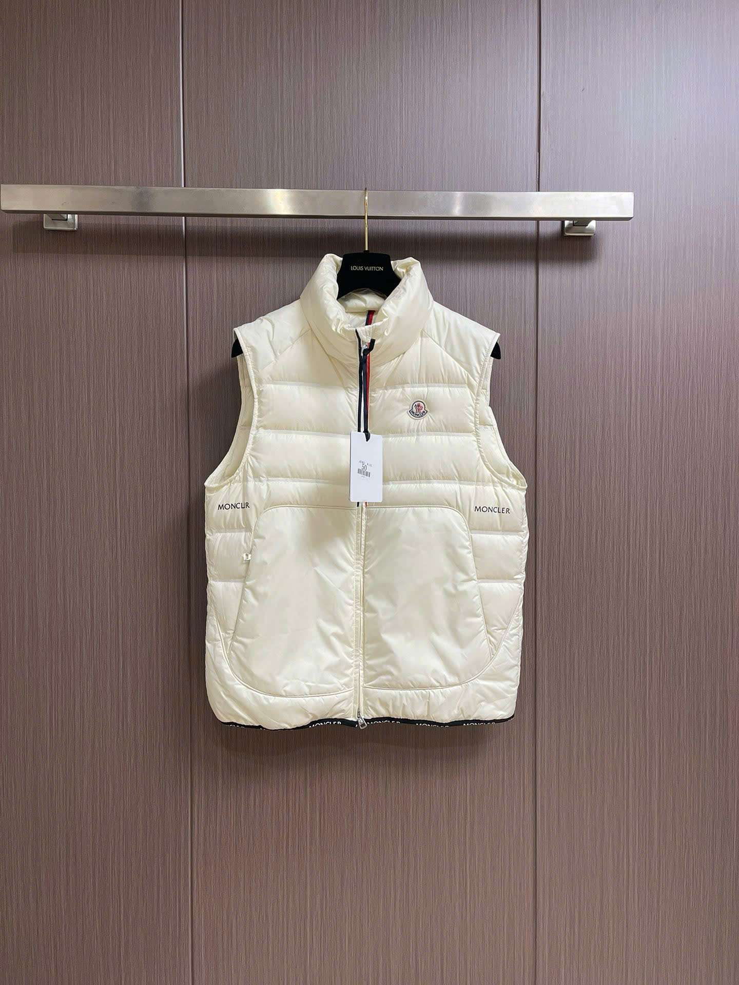 몽클레르 가슴 로고 남성 조끼