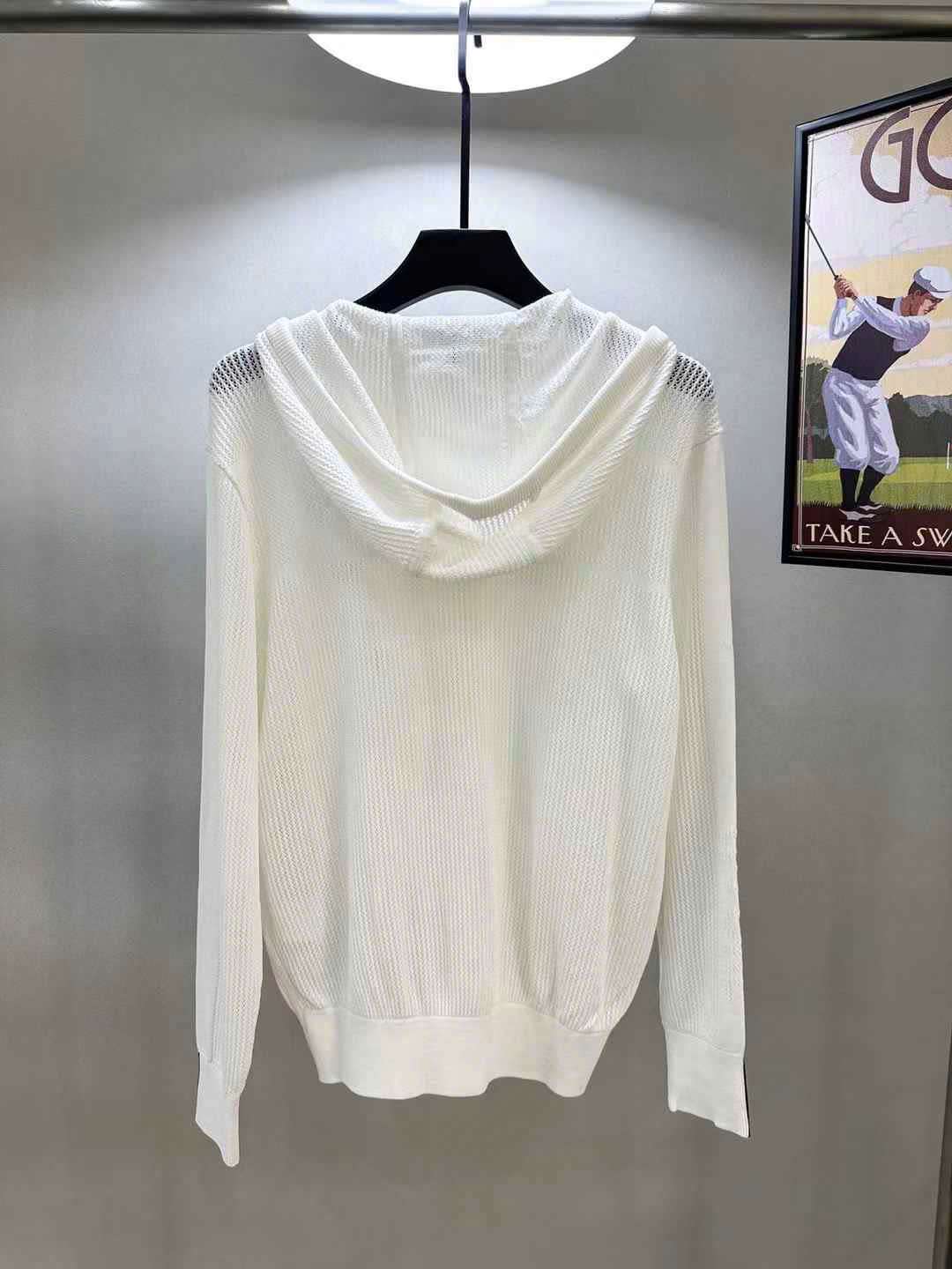 지포어 가슴 로고 남성 골프 니트