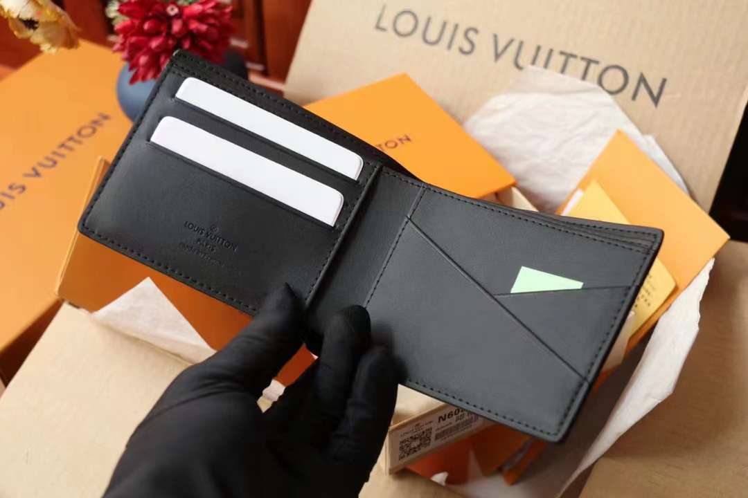 루이비통 Multiple 남성 반지갑