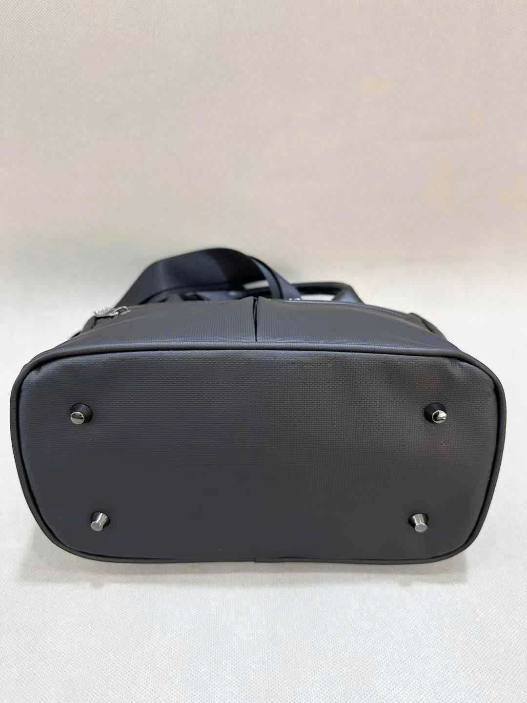 어메이징크리 시그니처 로고 남여공용 토트백