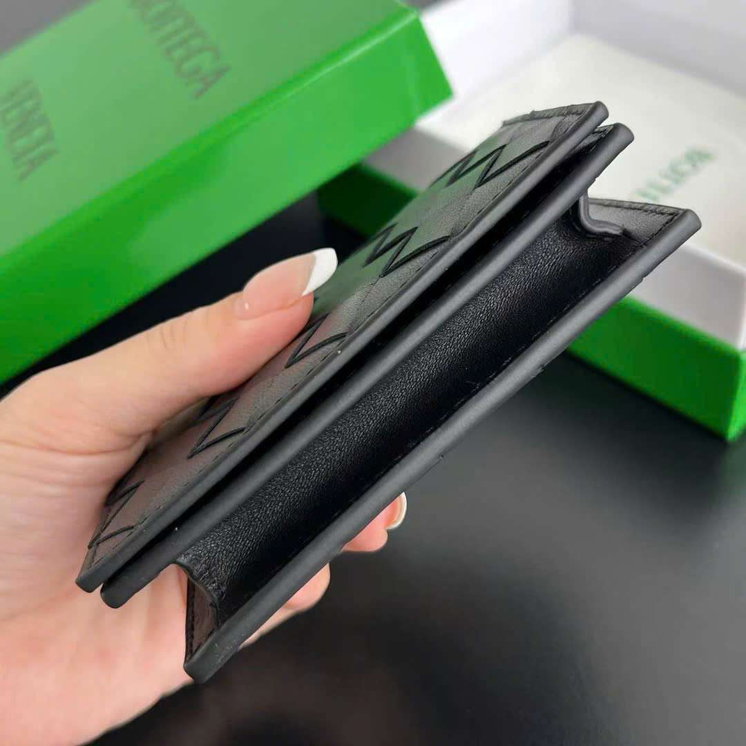 보테가 인트레치아토 명함 지갑