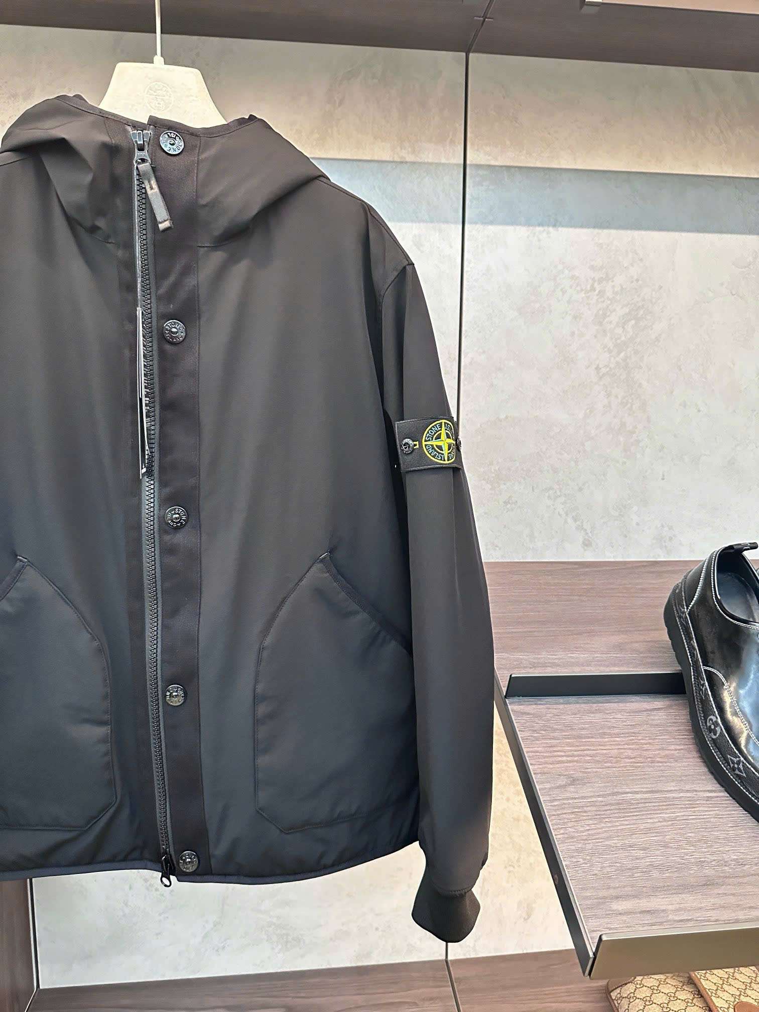 스톤아일랜드 나침반 로고 남성 바람막이