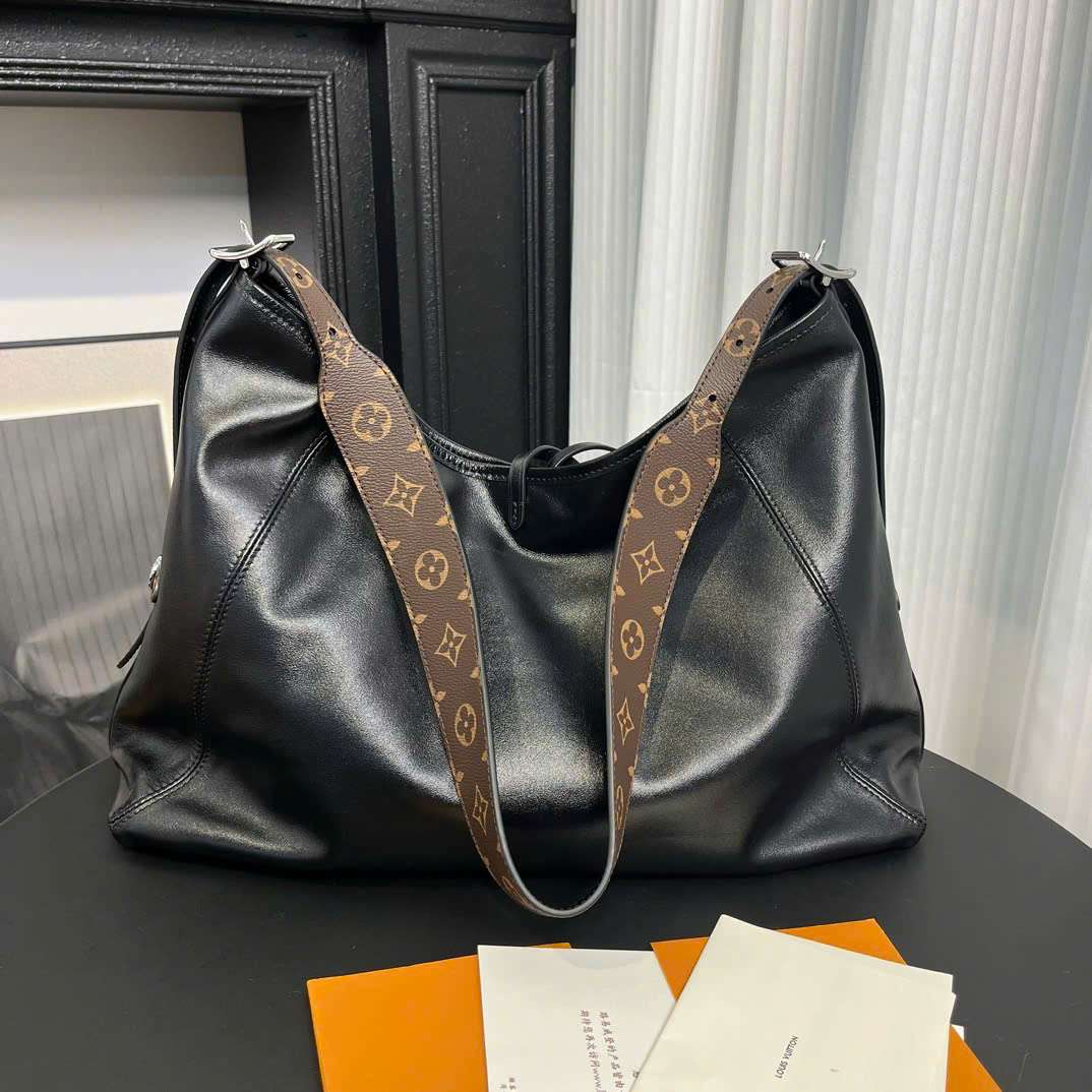 루이비통 CarryAll Dark 여성 가방