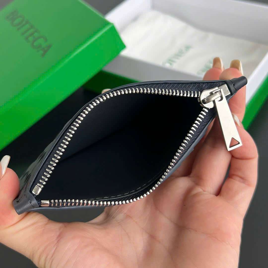 보테가 Intrecciato Piccolo 남성 지갑