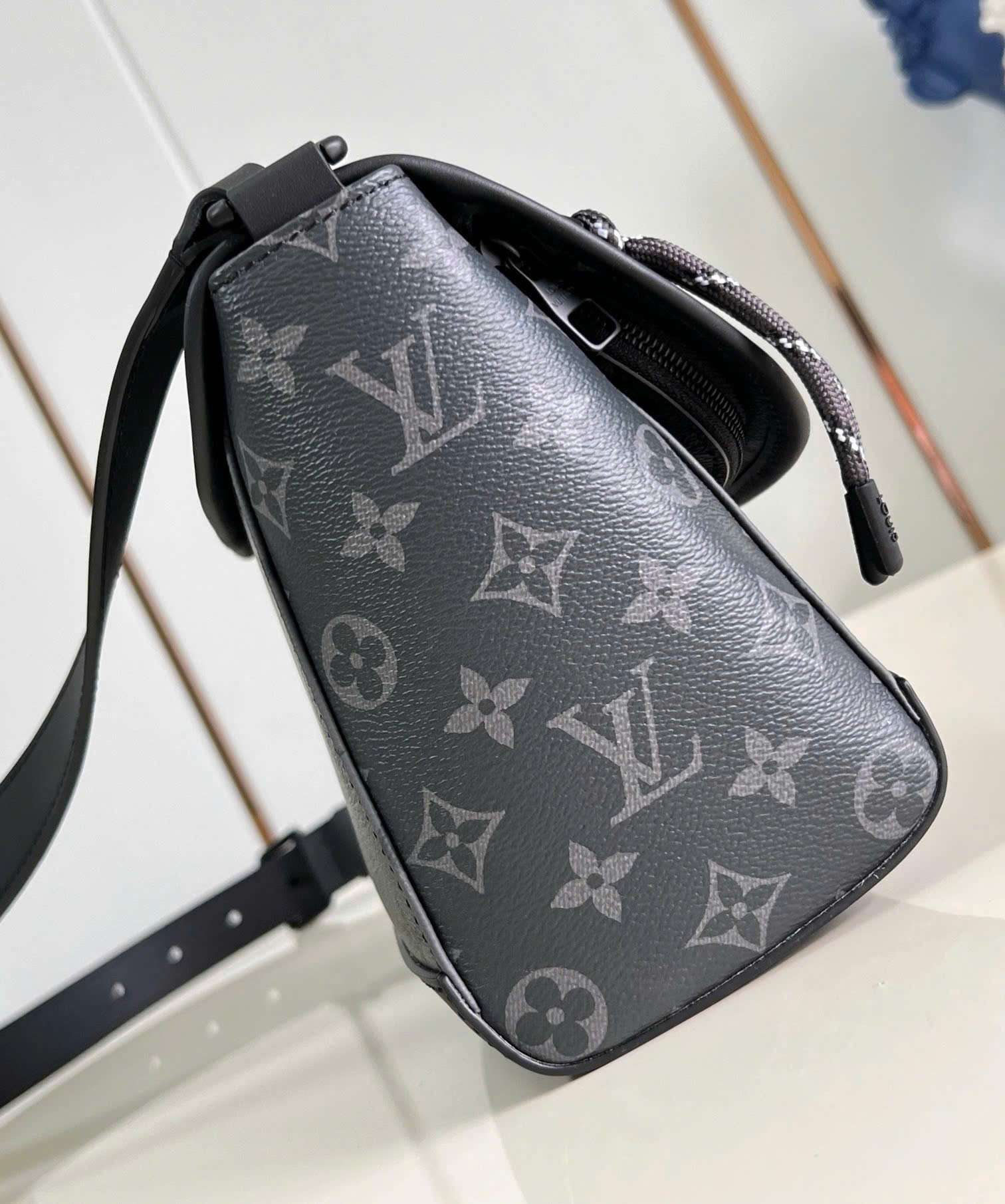 루이비통 Monogram Eclipse 남성 가방