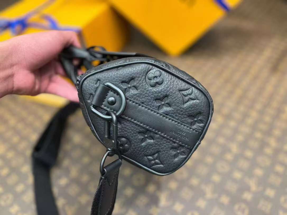 루이비통 Keepall Bandoulière 25 남성 가방