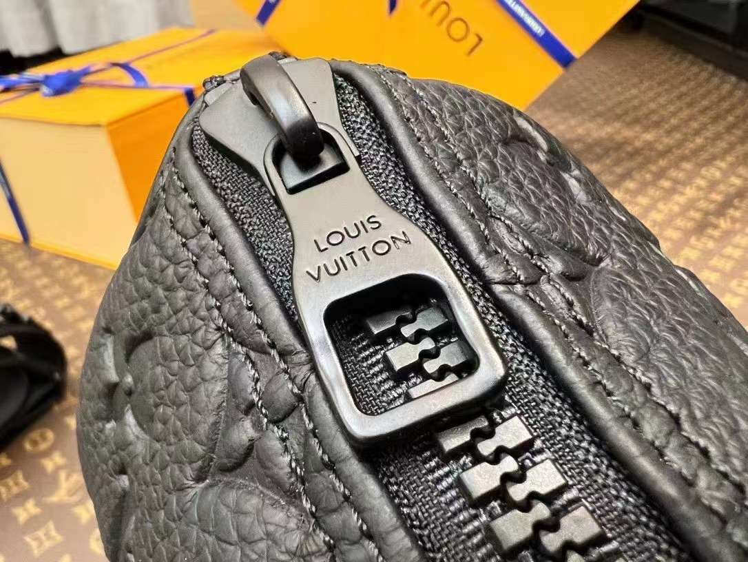 루이비통 Keepall Bandoulière 25 남성 가방