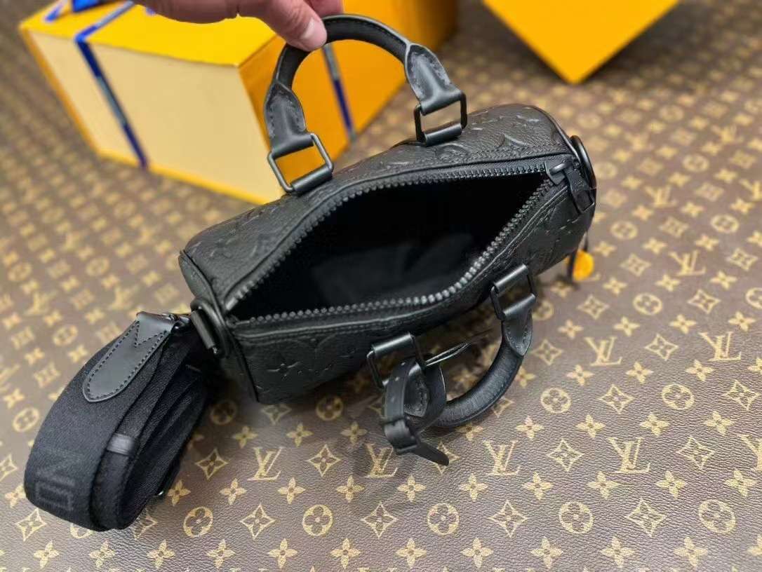 루이비통 Keepall Bandoulière 25 남성 가방