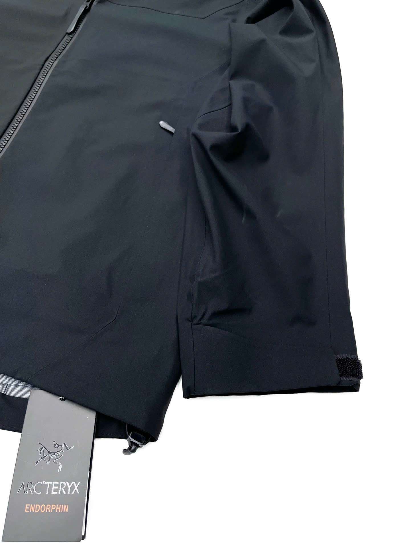 아크테릭스 GORE-TEX 남여공용 바람막이