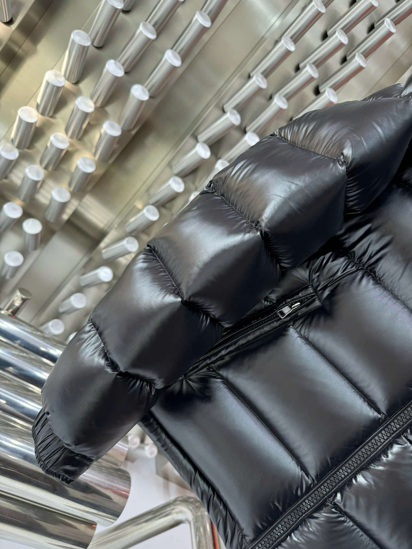 몽클레르 소매 로고 남성 패딩