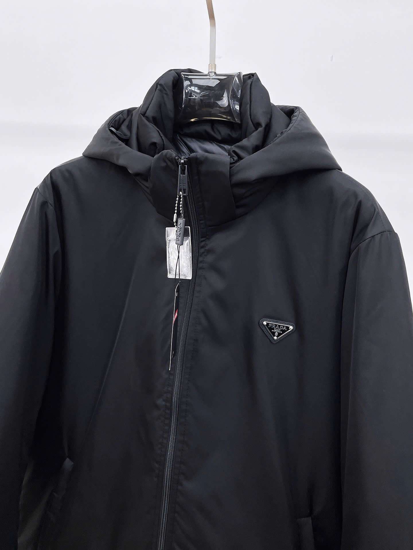 프라다 베이직 로고 남성 바람막이