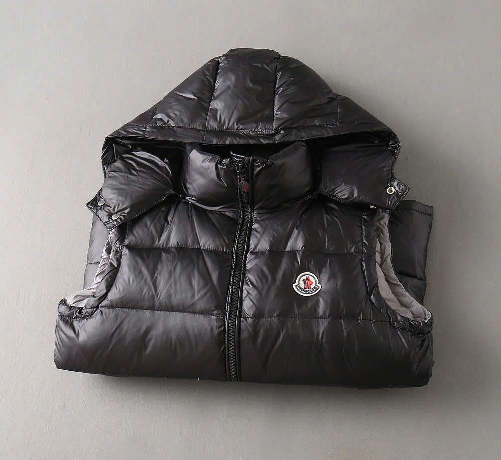 몽클레르 가슴 로고 남성 조끼