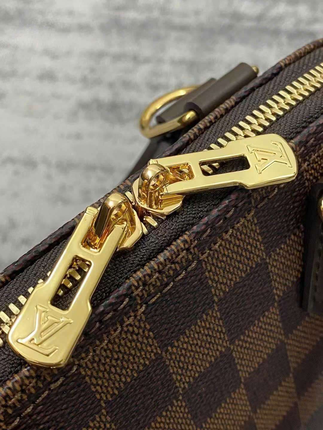 루이비통 알마BB 모노그램 여성 핸드백