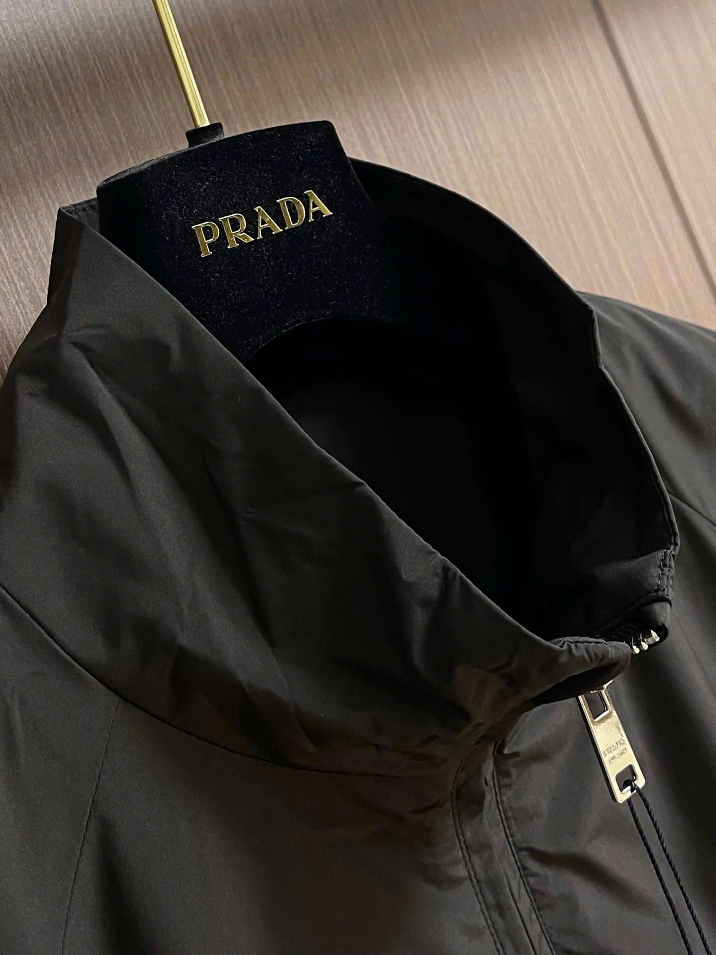 프라다 스탠드 칼라 남성 자켓