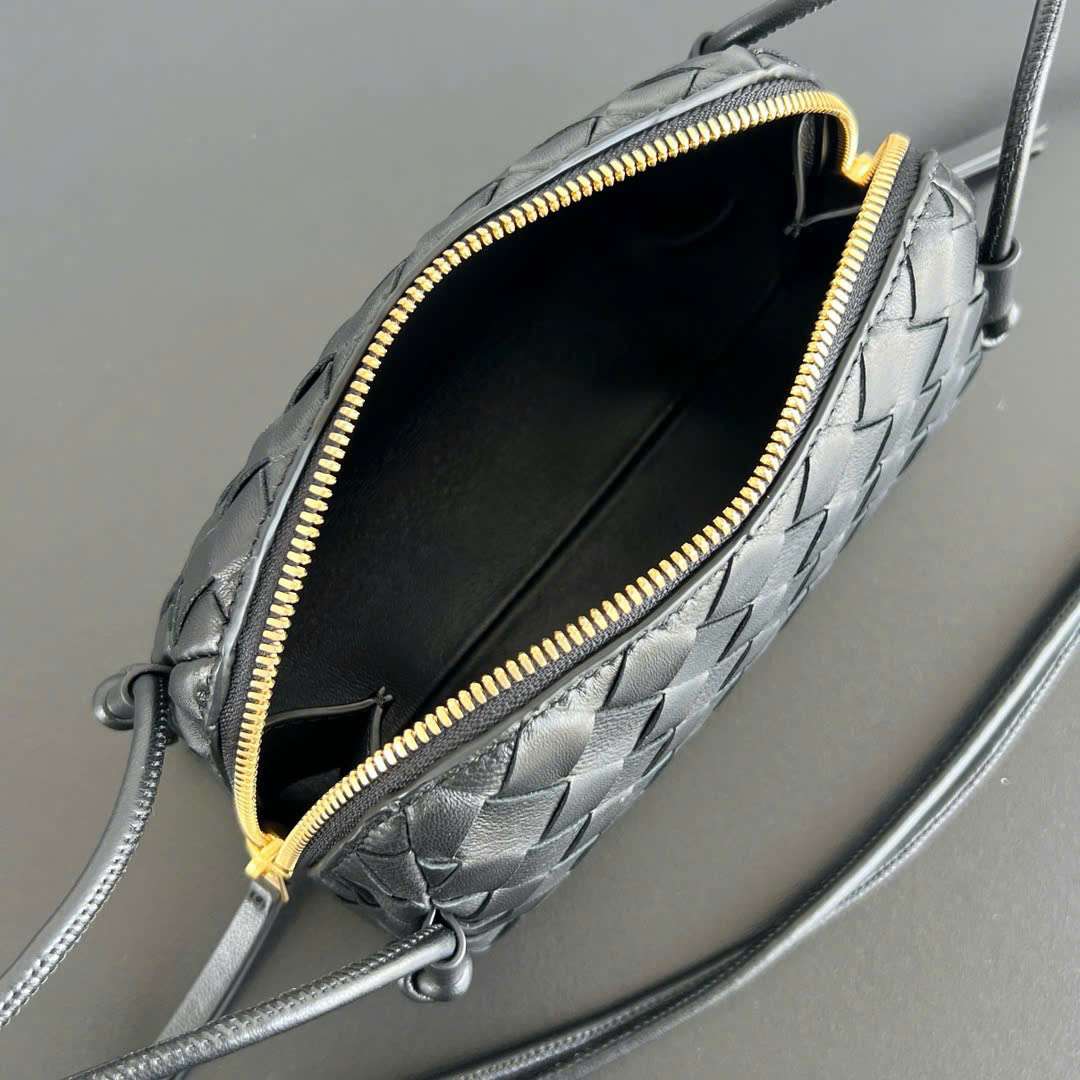 보테가 Intrecciato 여성 블랙 가방