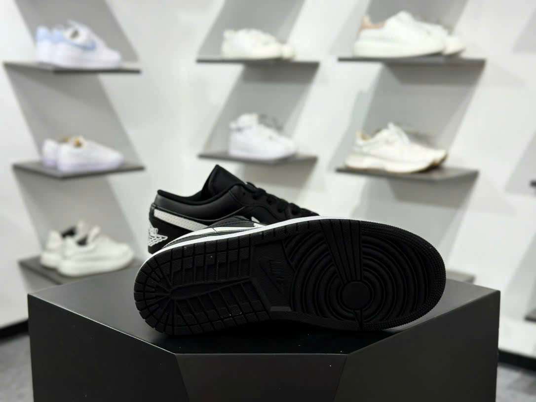 나이키 AIR JORDAN AJ1 LOW 남성 스니커즈