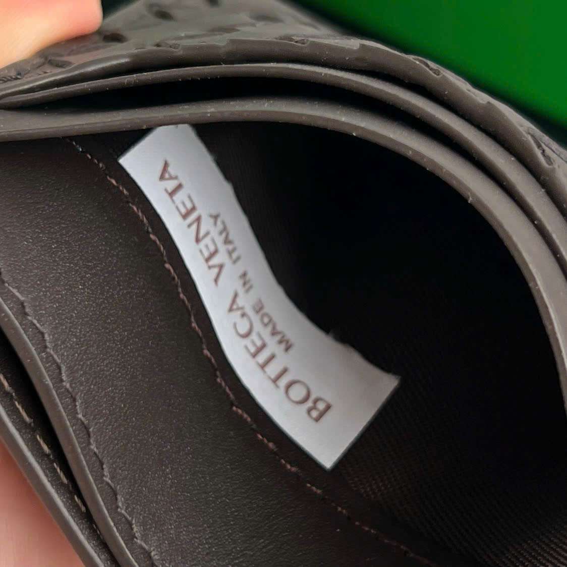 보테가 Intrecciato 카드 지갑