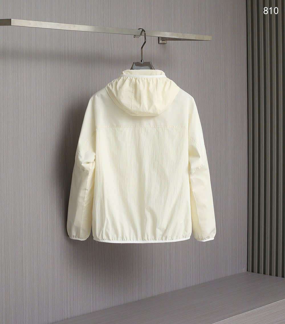 몽클레르 가슴 로고 남성 바람막이