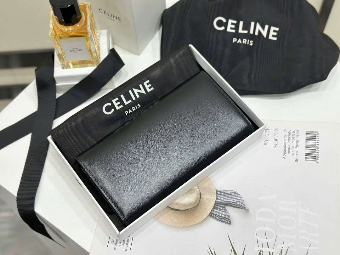 셀린느 TRIOMPHE 여성 장지갑