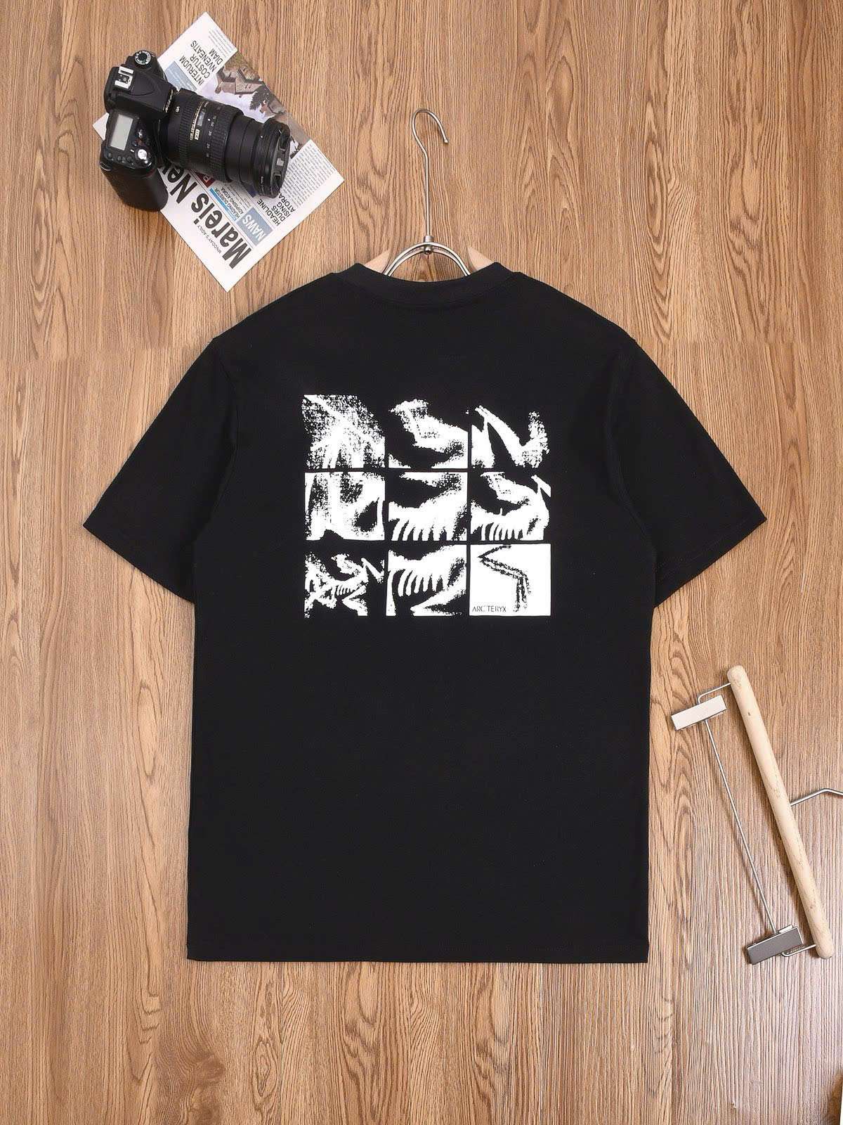 아크테릭스 앞뒤 로고 남여공용 반팔티 (2컬러)